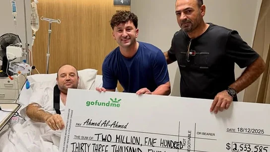 El 'Héroe de Bondi' recibe una donación de 1,4 millones de euros. El 'Héroe de Bondi' recibe una donación de 1,4 millones de euros.