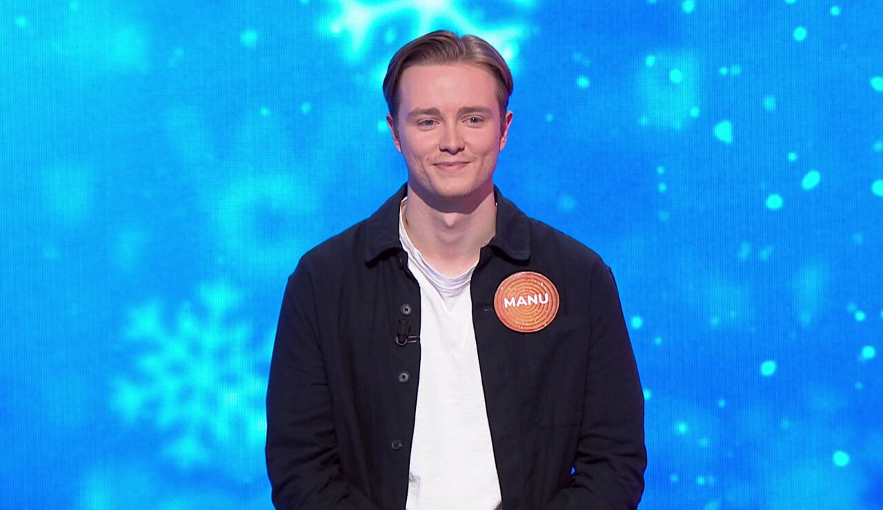 Los invitados de Pasapalabra, fascinados con el poema de despedida de Manu: &ldquo;No da puntada sin hilo&rdquo;