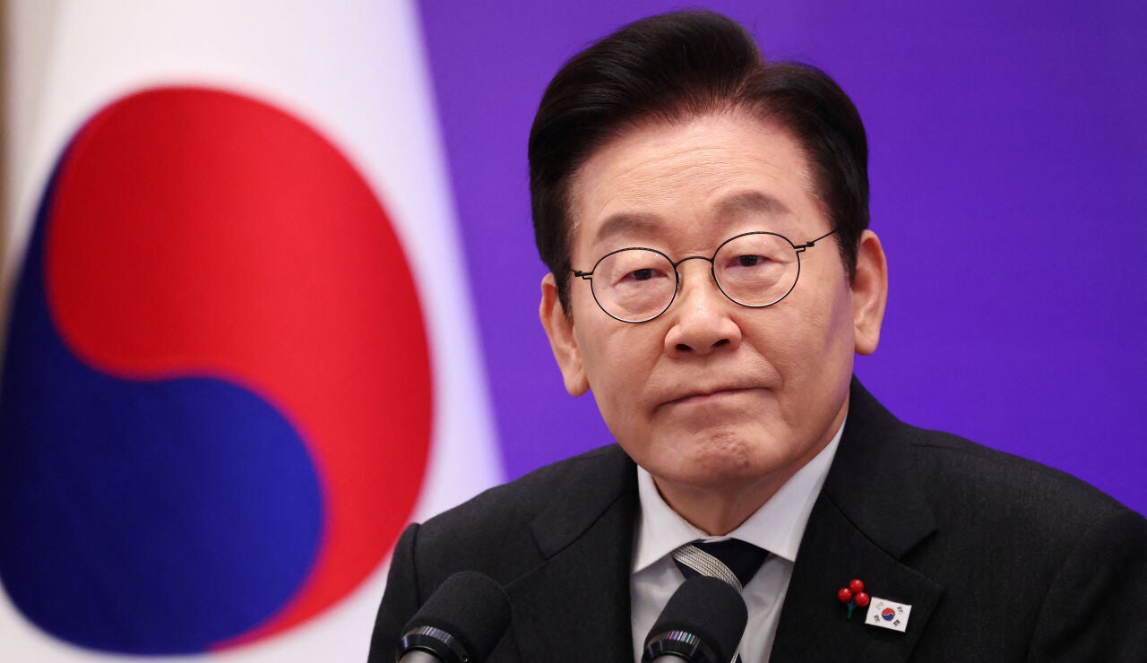 El presidente surcoreano, Lee Jae Myung, durante una conferencia de prensa en la Casa Azul en Se&uacute;l