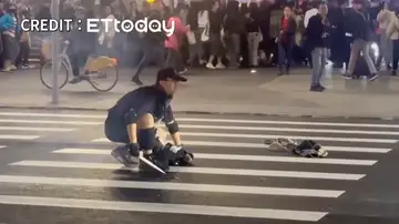 Cuatro muertos y once heridos tras un ataque con arma blanca y cócteles Molotov en el centro de la capital de Taiwán Cuatro muertos y once heridos tras un ataque con arma blanca y cócteles Molotov en el centro de la capital de Taiwán