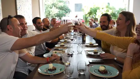 Cena de Navidad con amigos Cena de Navidad con amigos