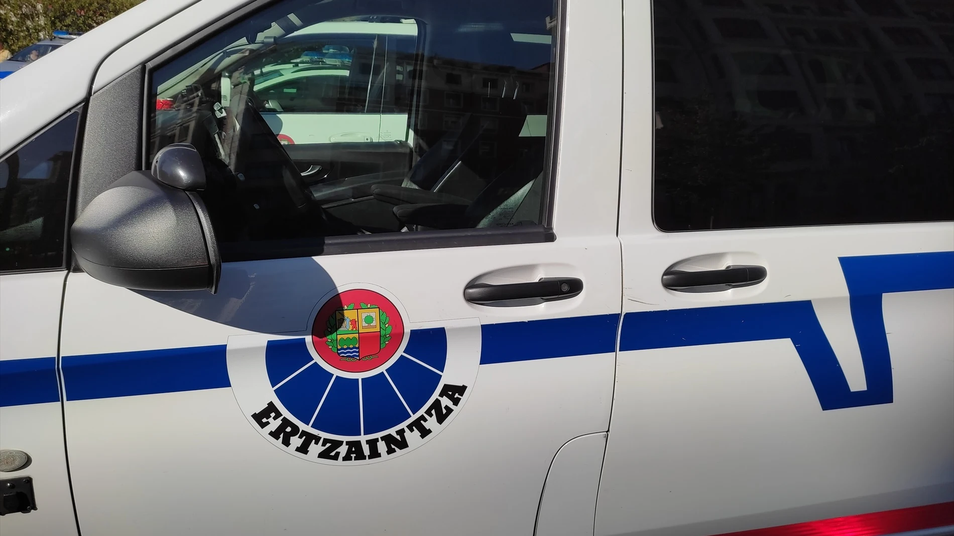 Imagen de archivo de un vehículo de la Ertzaintza Imagen de archivo de un vehículo de la Ertzaintza