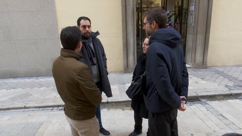 Vecinos que tendr&aacute;n que abandonar su vivienda