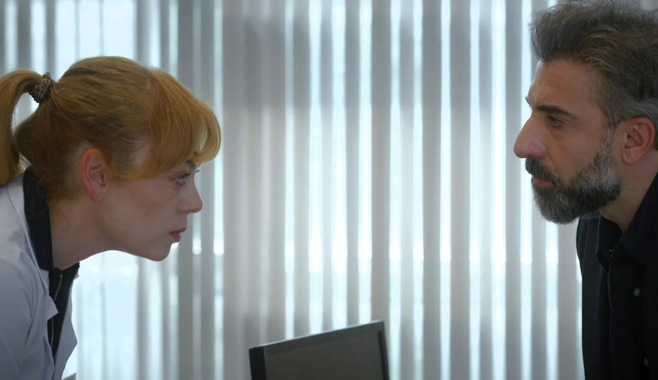 Seren se desespera con su abogada: sin vídeo, sin firma y con un divorcio que puede durar hasta tres años