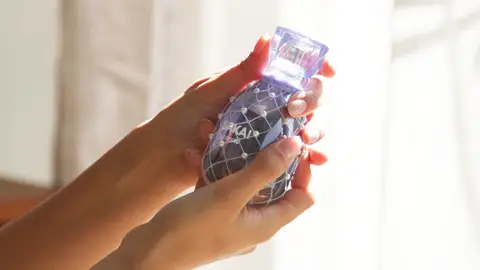 Estas navidades envuélvete en los aromas de las cuatro fragancias exclusivas de edición limitada de Mercadona Estas navidades envuélvete en los aromas de las cuatro fragancias exclusivas de edición limitada de Mercadona