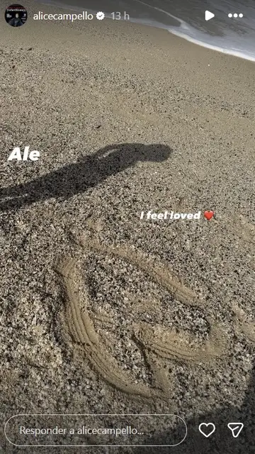 Un corazón dibujado en la arena por Ale, hijo de Alice Campello Un corazón dibujado en la arena por Ale, hijo de Alice Campello