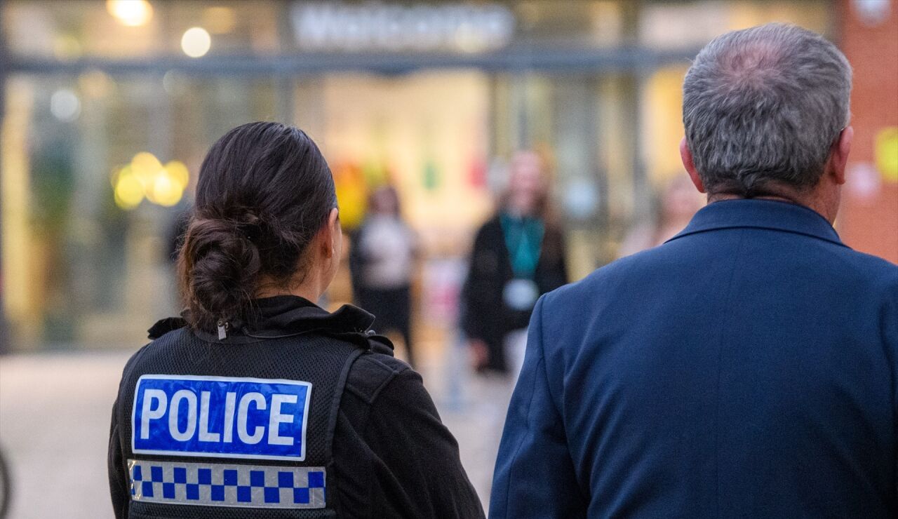 &iquest;Qui&eacute;n es el Pelicot Brit&aacute;nico? El exconcejal brit&aacute;nico acusado de drogar a su mujer para que otros la violaran