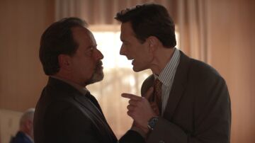 &Aacute;lvaro se rebela ante Octavio y los Aparicio: &ldquo;No voy a mover un dedo para traicionar a mi madre&rdquo;