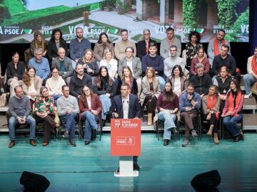 Pedro S&aacute;nchez en el acto de cierre de campa&ntilde;a de las elecciones extreme&ntilde;as