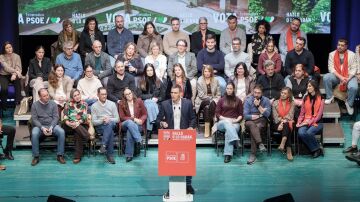 Pedro S&aacute;nchez en el acto de cierre de campa&ntilde;a de las elecciones extreme&ntilde;as