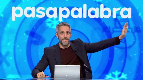 Manu y Rosa, a punto de provocar una desbandada en Pasapalabra: “Es una vergüenza ya” Manu y Rosa, a punto de provocar una desbandada en Pasapalabra: “Es una vergüenza ya”