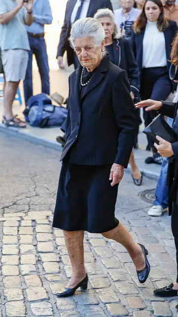 Teresa de Borbón dos Sicilias en la calle Teresa de Borbón dos Sicilias en la calle