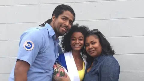Imani Dia Smith y su familia Imani Dia Smith y su familia