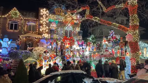 casa con luces en Nueva York casa con luces en Nueva York