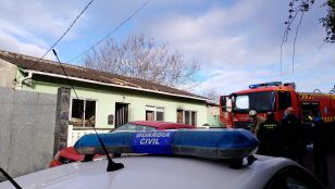 Un coche de la Guardia Civil en el lugar de los hechos