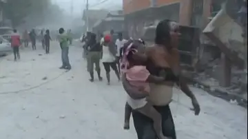 Un terremoto de Richter 7.2 sacude Haití Un terremoto de Richter 7.2 sacude Haití