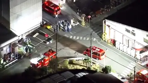 Varios heridos en un apuñalamiento múltiple en una fábrica de Tokio Varios heridos en un apuñalamiento múltiple en una fábrica de Tokio