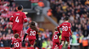 Los dos hijos mayores de Diogo Jota en Anfield