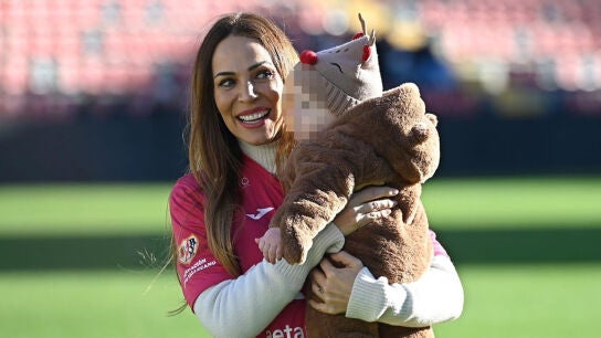 Nerea Garmendia y su hijo Unax