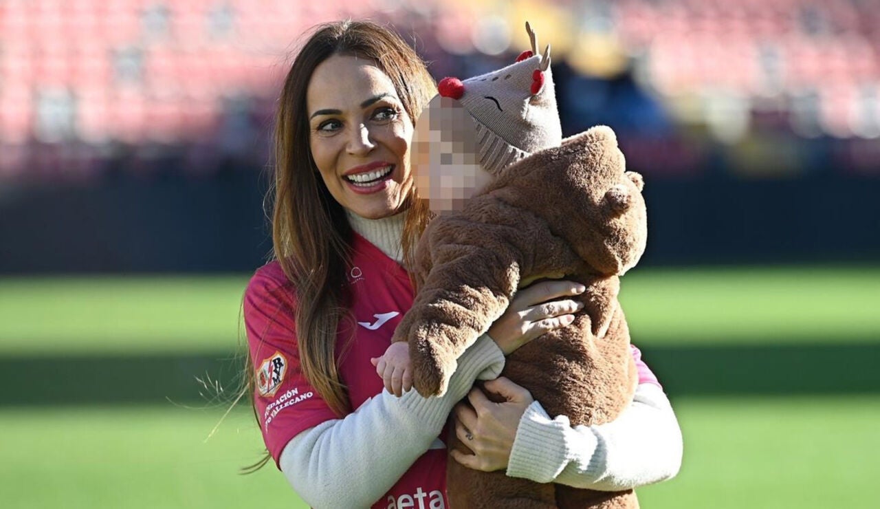 Nerea Garmendia y su hijo Unax