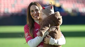 Nerea Garmendia y su hijo Unax Nerea Garmendia y su hijo Unax