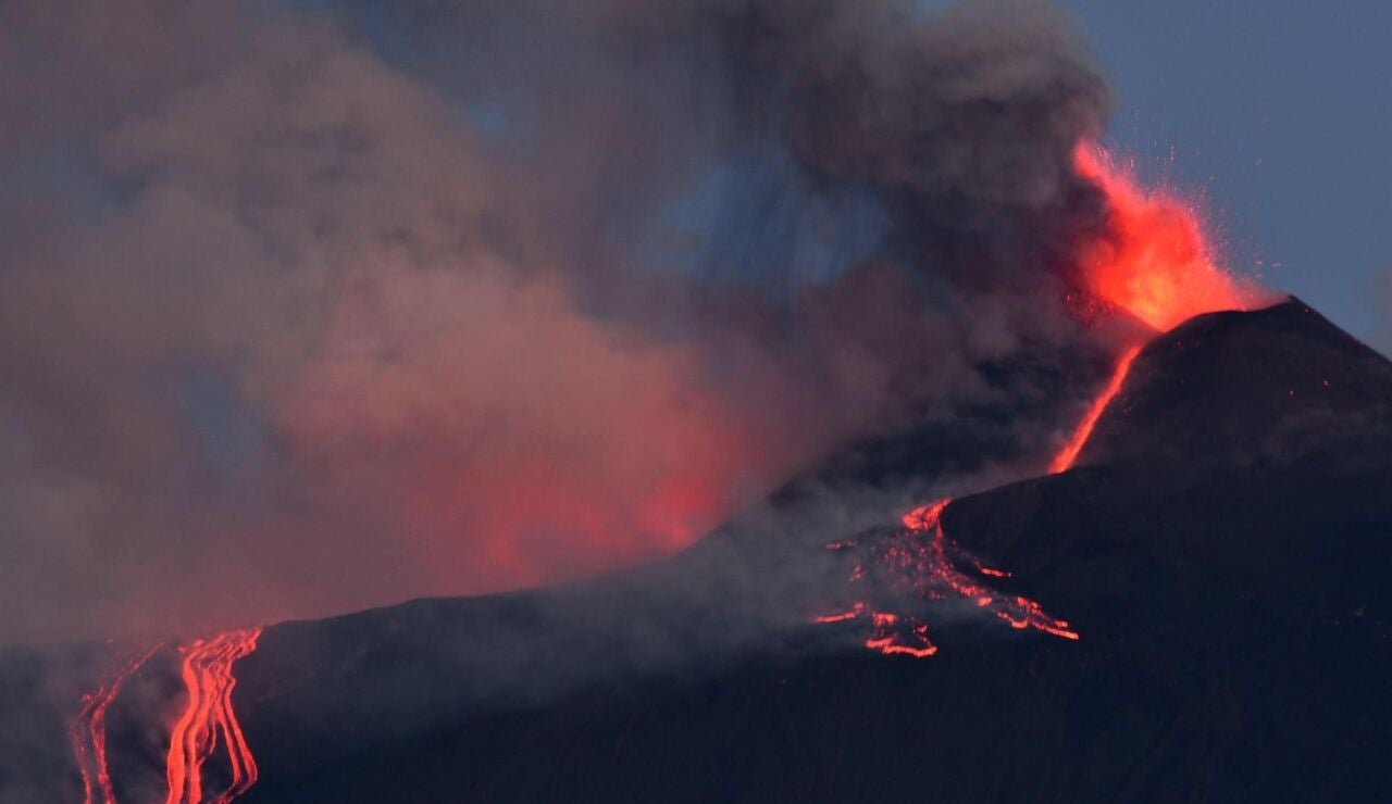 Volc&aacute;n Etna