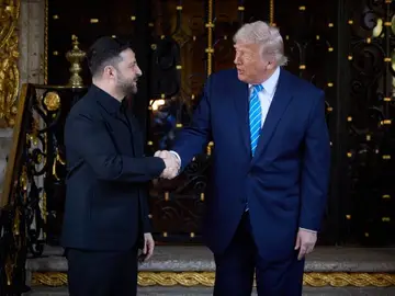 Donald Trump junto a Volodímir Zelenski Donald Trump junto a Volodímir Zelenski