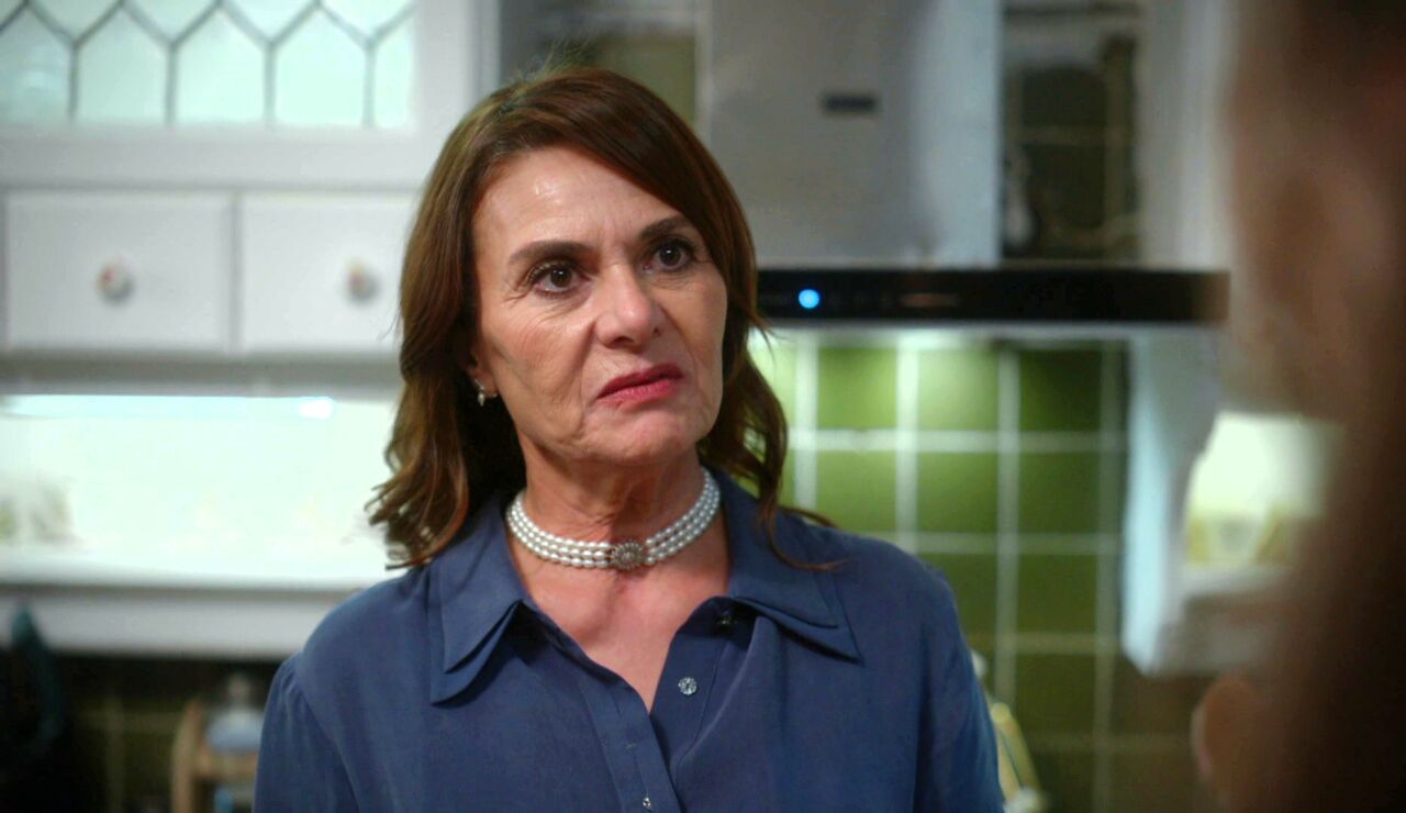 Nevra confiesa a Seren que la delat&oacute; y la amenaza: &ldquo;La casa es de Uras y t&uacute; no eres nadie aqu&iacute;&rdquo;