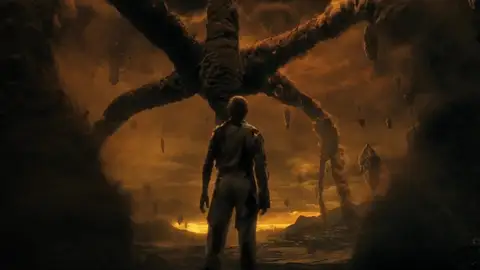 Henry Creel y el Azotamentes en Stranger Things Henry Creel y el Azotamentes en Stranger Things