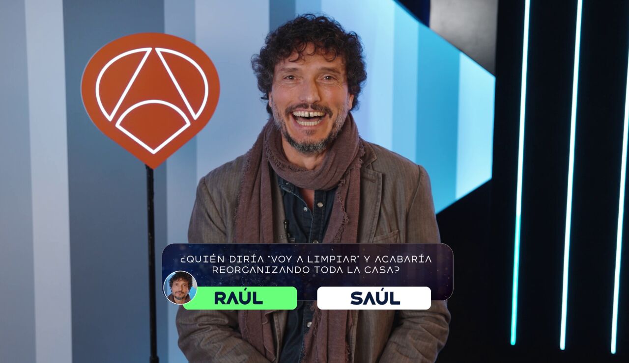 &iquest;Ra&uacute;l o Sa&uacute;l? El actor que interpreta al villano de La Encrucijada se moja en un divertido juego
