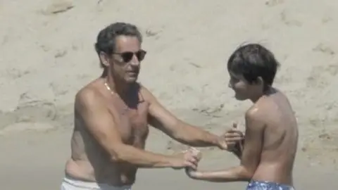 Nicolás Sarkozy y Aurélien Enthoven en 2015 Nicolás Sarkozy y Aurélien Enthoven en 2015