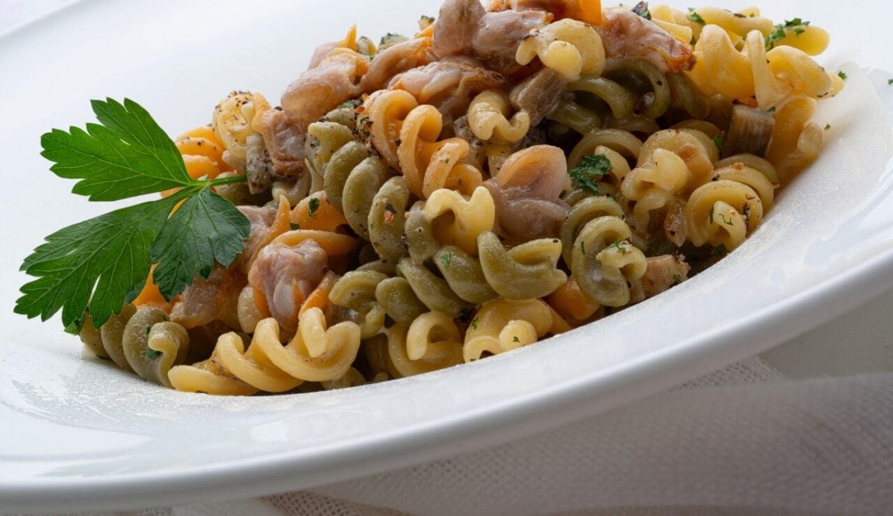 Receta f&aacute;cil de espirales con berenjena y berberechos, de Argui&ntilde;ano: "Un platazo se le mire por donde se le mire"