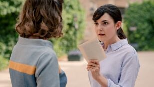 Claudia decide despedir a Maripaz y ella le amenaza