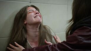 La desesperaci&oacute;n de Parla llega al extremo: droga a Umay para ocultar la verdad