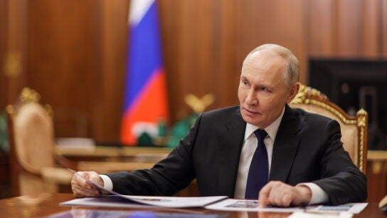 RUSSIA, MOSCOW - DECEMBER 30, 2025: Russia's President Vladimir Putin looks on during a meeting with State Secretary - Russia's Deputy Defence Minister Anna Tsivileva, chairperson of the Defenders of the Fatherland Foundation, at Moscow's Kremlin,Image: 1062329000, License: Rights-managed, Restrictions: * Switzerland And Russia Rights Out *, Model Release: no, Credit line: Mikhail Metzel / Zuma Press / ContactoPhoto Editorial licence valid only for Spain and 3 MONTHS from the date of the imag...
