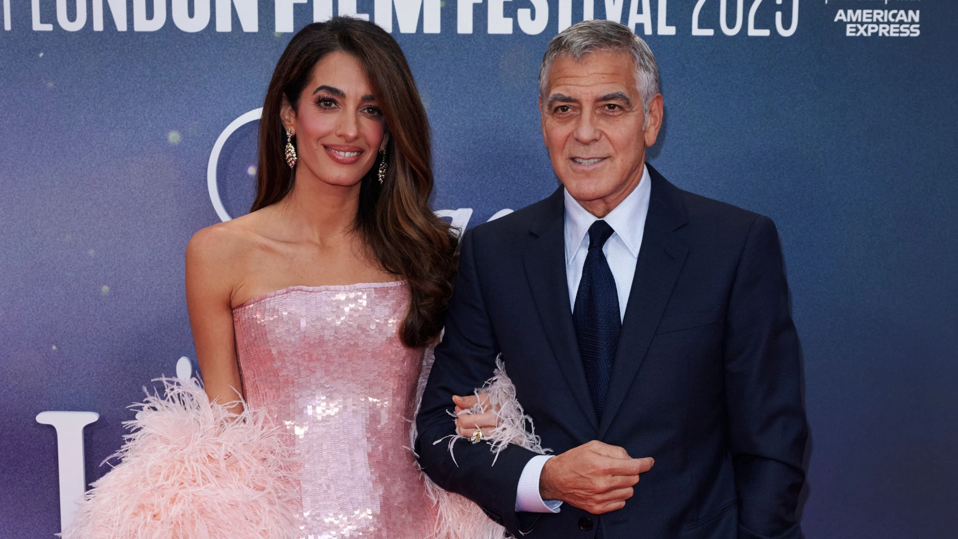 George Clooney y su mujer Amal obtienen la nacionalidad francesa George Clooney y su mujer Amal obtienen la nacionalidad francesa