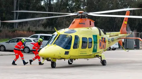 Imagen de archivo de un helicóptero sanitario de 061 Imagen de archivo de un helicóptero sanitario de 061