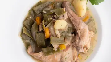 Conejo guisado con hortalizas al jengibre Conejo guisado con hortalizas al jengibre