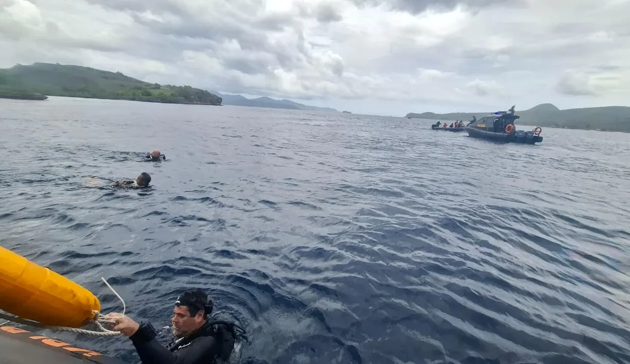 Buscan los restos del barco naufragado en Indonesia