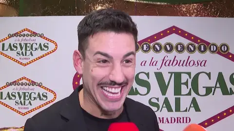 Luitingo ante los micrófonos Luitingo ante los micrófonos