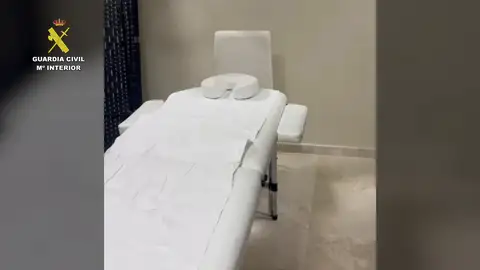 Una clínica estética ilegal en Los Barrios (Cádiz) ofrece tratamientos a bajo precio por redes sociales Una clínica estética ilegal en Los Barrios (Cádiz) ofrece tratamientos a bajo precio por redes sociales