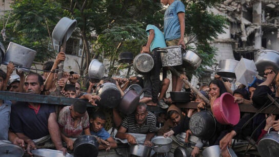 Israel proh&iacute;be a 37 ONG trabajar en Gaza a partir del 1 de enero