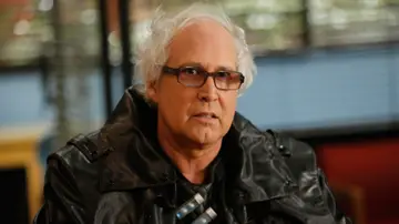 Chevy Chase en la temporada 4 de Community Chevy Chase en la temporada 4 de Community