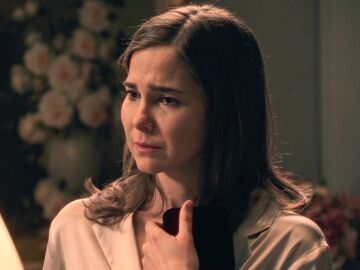 Bego&ntilde;a rechaza a Gabriel, pero sigue fingiendo delante de &eacute;l... &iexcl;Aunque no soporta su presencia!