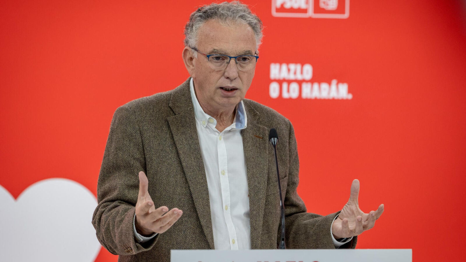 Una militante del PSOE presenta una denuncia por acoso laboral contra José Luis Quintana, pero él lo niega: 