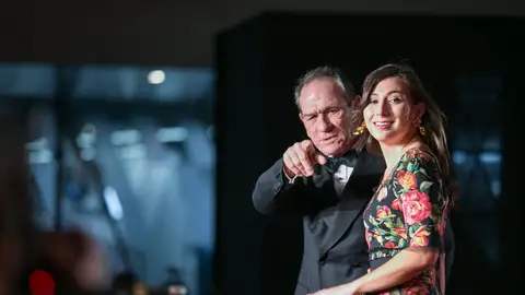 El actor Tommy Lee Jones junto a su hija en una imagen de archivo El actor Tommy Lee Jones junto a su hija en una imagen de archivo