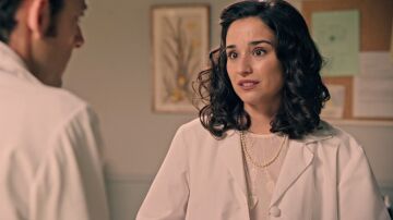 Cristina consigue una vacante en Par&iacute;s... &iexcl;Y Luis se entera de sopet&oacute;n!