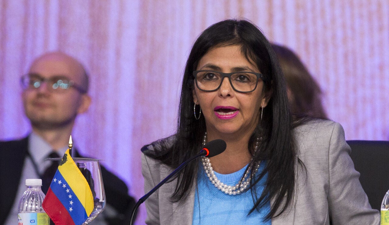 Delcy Rodr&iacute;guez, la heredera del poder venezolano tras la sombra de Maduro: Trump podr&iacute;a frenar sus planes