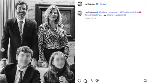 Cari Lapique y Antonio Matos con los hijos de Caritina Goyanes Cari Lapique y Antonio Matos con los hijos de Caritina Goyanes