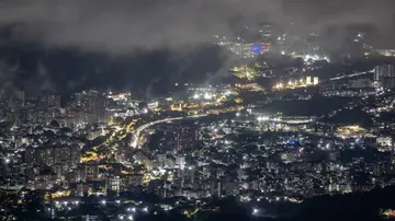 Fuertes explosiones sacuden Caracas en medio de la escalada de tensión con EEUU Fuertes explosiones sacuden Caracas en medio de la escalada de tensión con EEUU